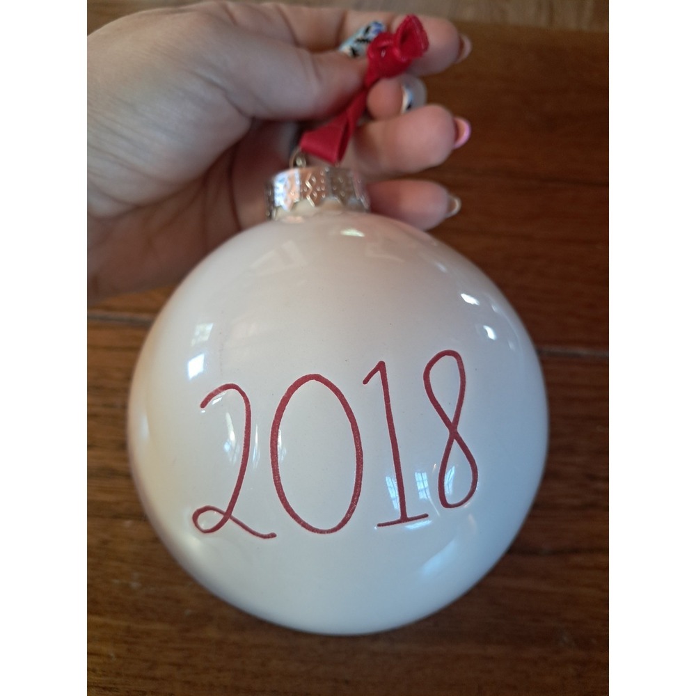 2018 RAE DUNN CERAMIC CHRISTMAS ORNAMENT BALL 5" WHITE/RED
